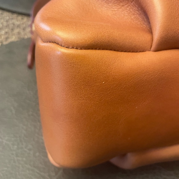 Dooney and Bourke - Picture 4 of 7